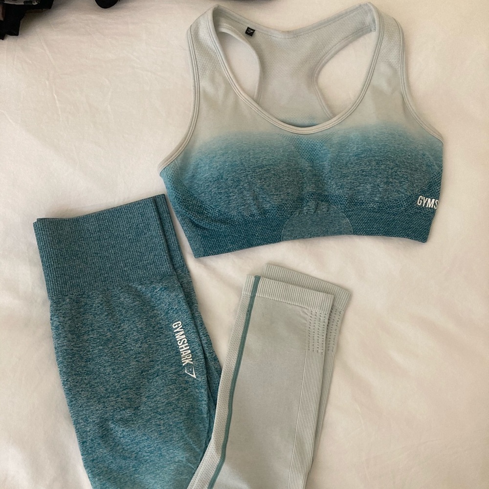Gymshark ombre workout set